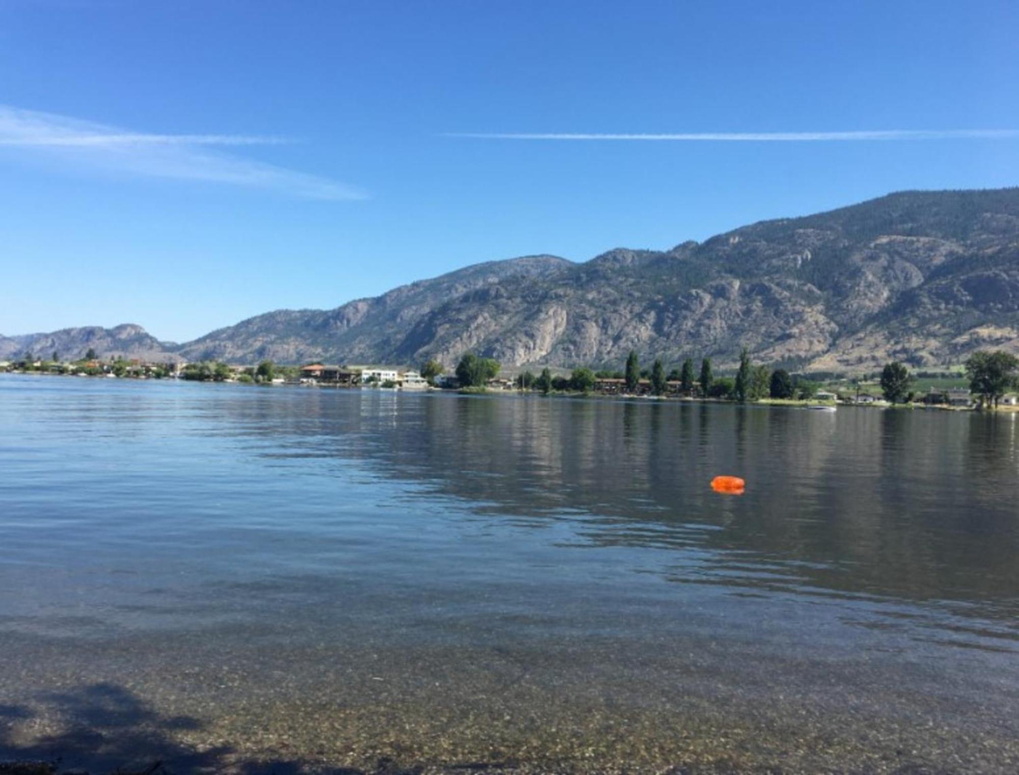 Holiday Inn Hotel & Suites Osoyoos By Ihg Ngoại thất bức ảnh
